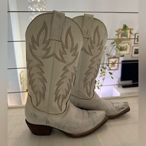 White Idyllwind Cowboy Boots